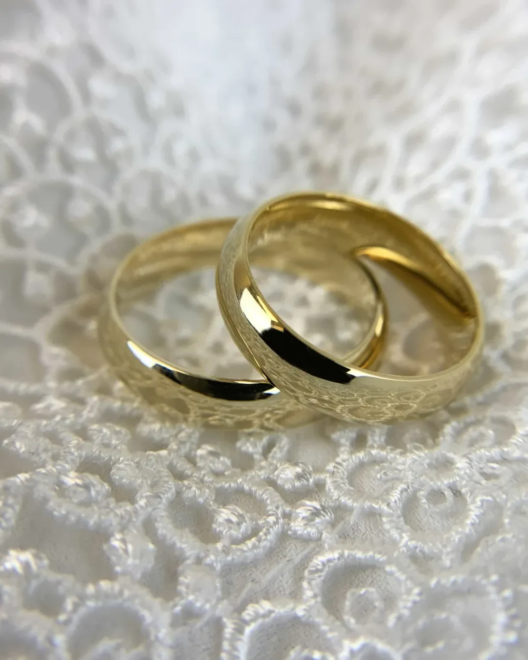 Fede mantovana in oro giallo