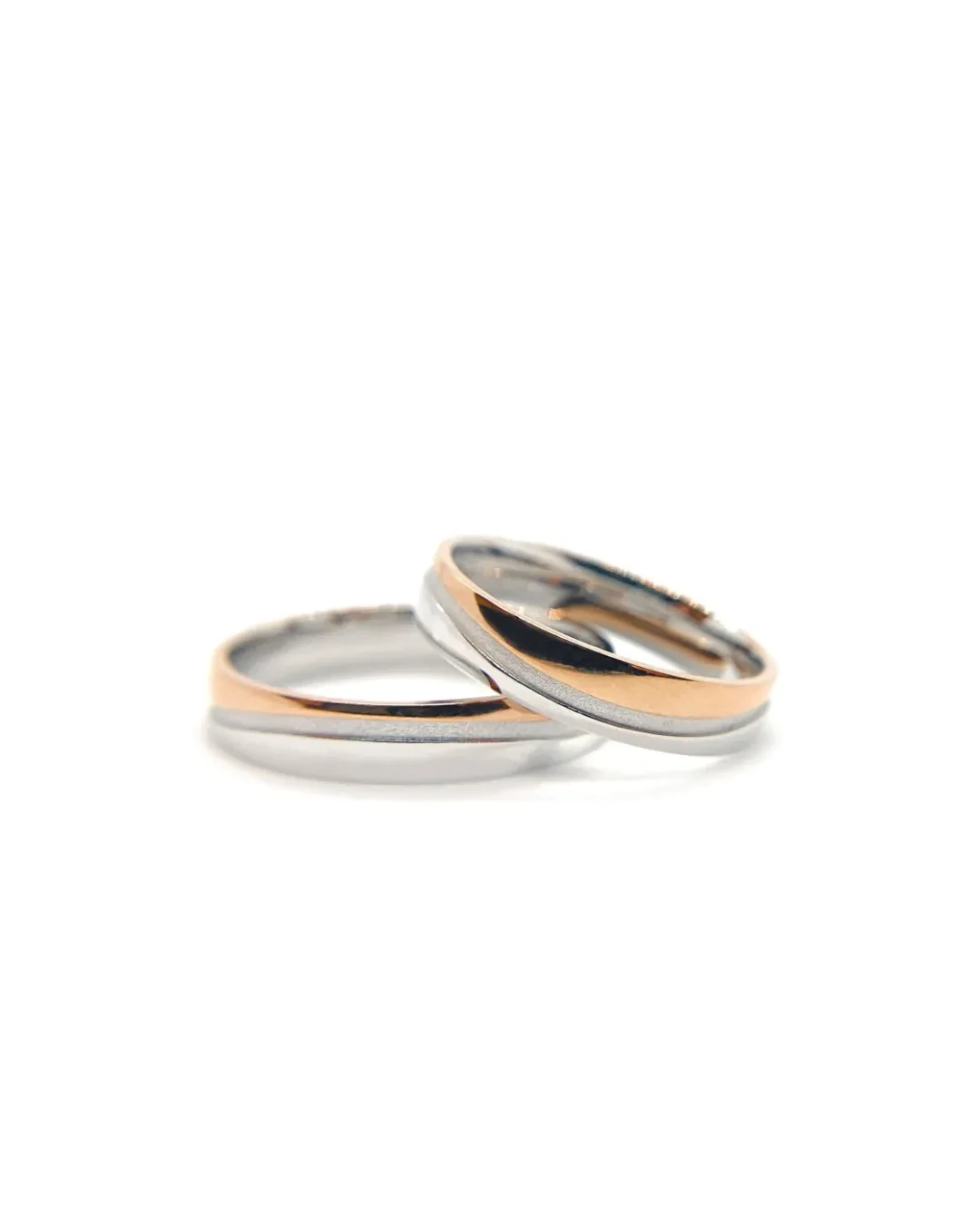 Fede matrimoniale bicolore: oro bianco e oro rosa