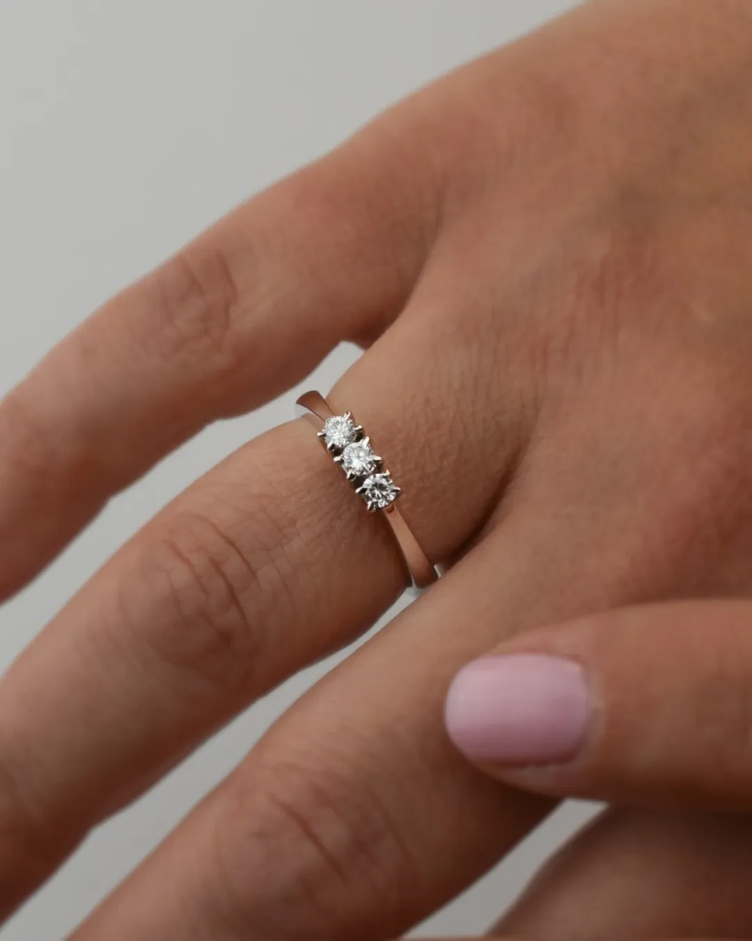 Anello trilogy diamanti da 0,12 ct