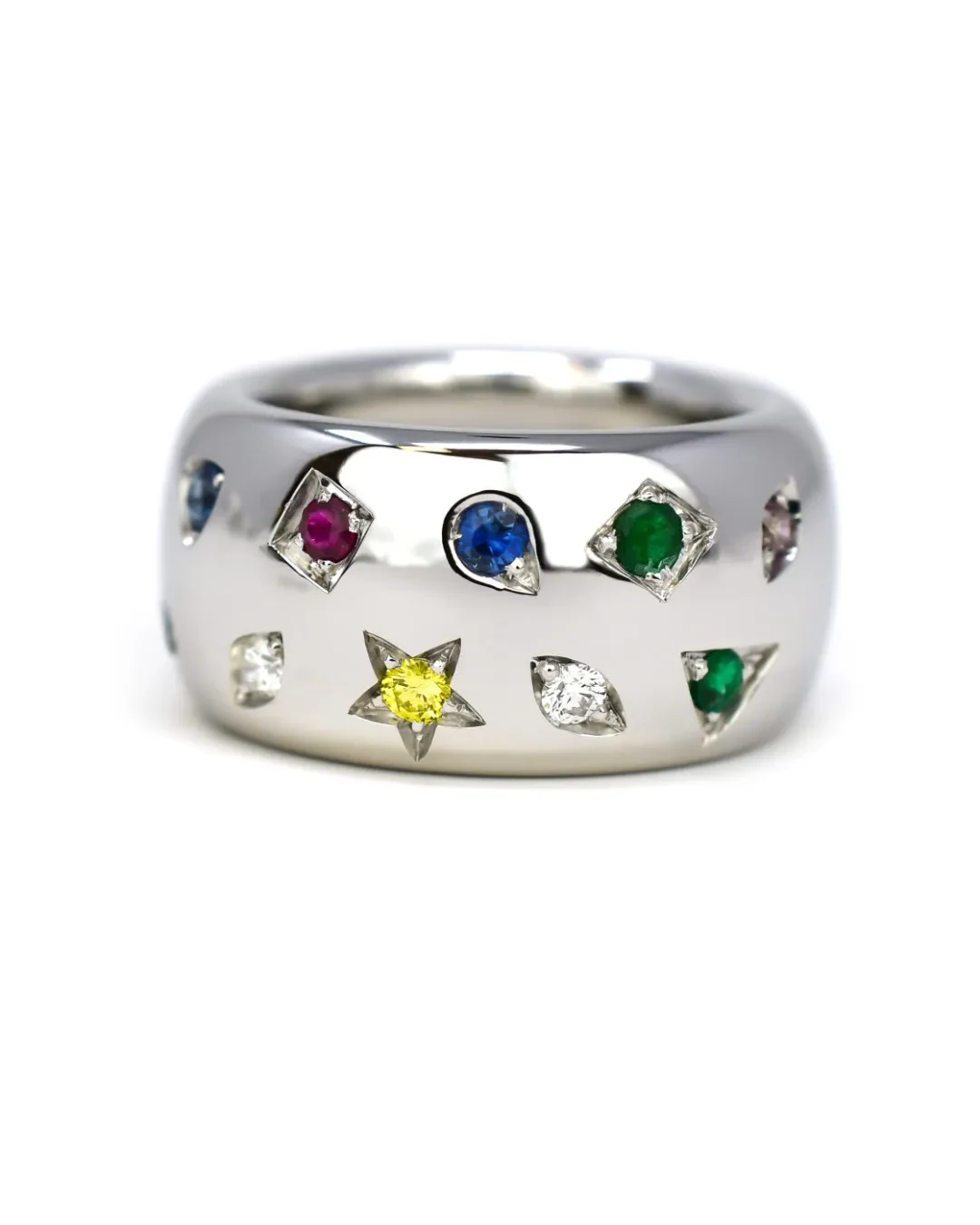 Anello fascione in oro bianco con varie pietre colorate naturali
