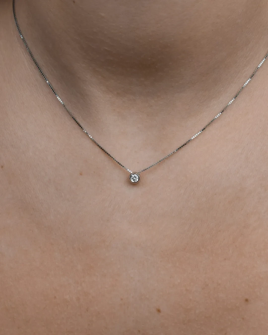 Collana Punto Luce cipollina da 0,07 ct