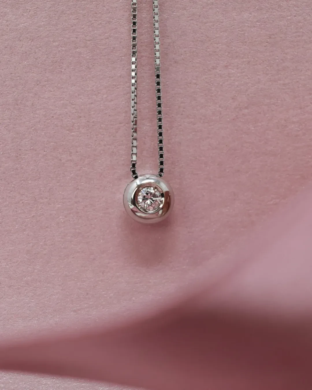 Collana Punto Luce cipollina da 0,07 ct