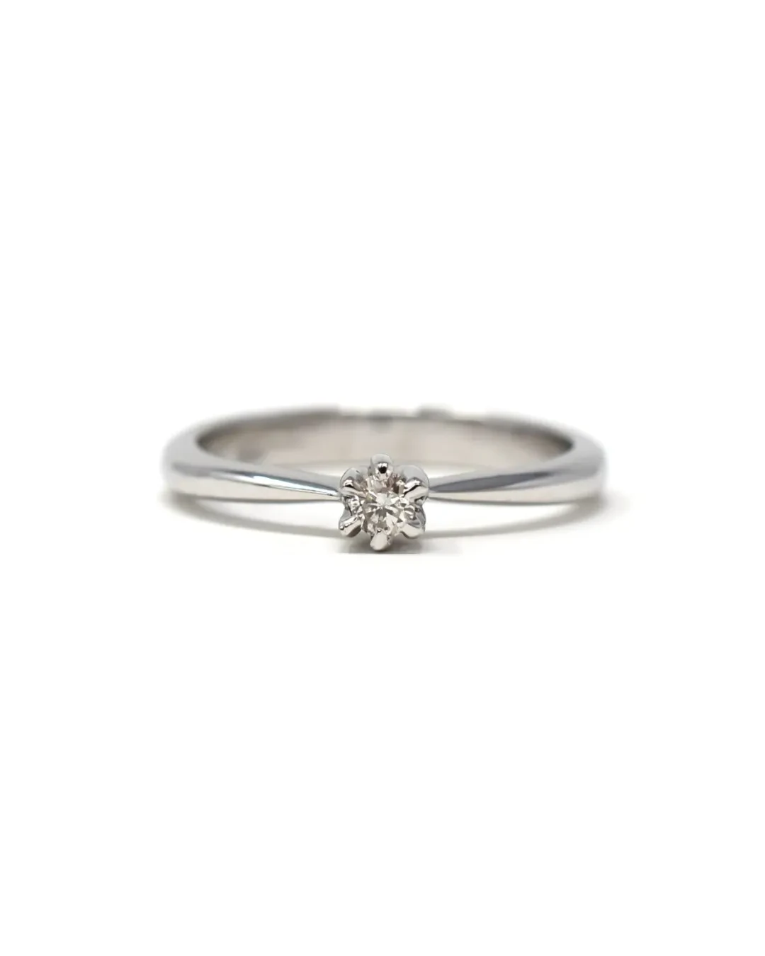 Anello solitario con diamante 0,08 ct