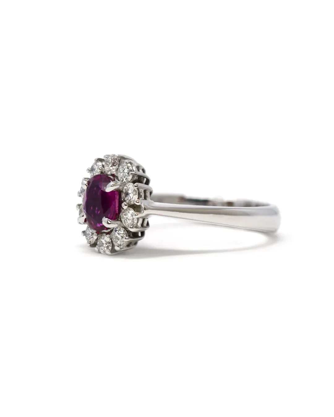 Anello cestino con brillanti e rubino da 1,05 ct