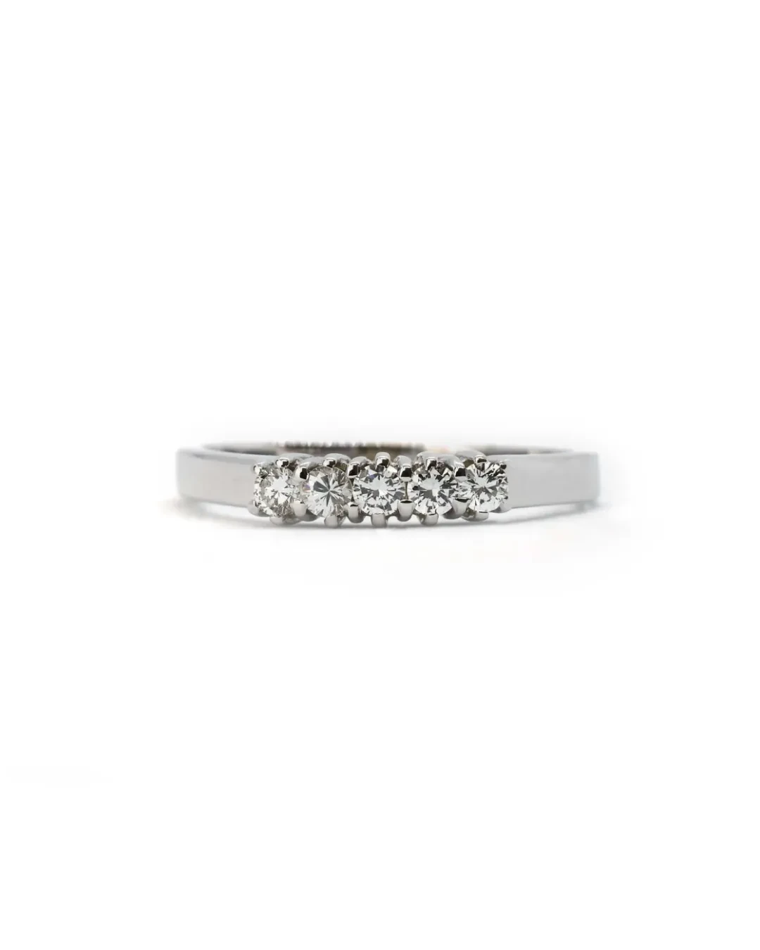 Anello fedina di brillanti da 0,23 ct in oro bianco