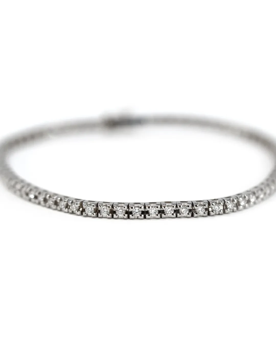 Bracciale tennis oro bianco e brillanti