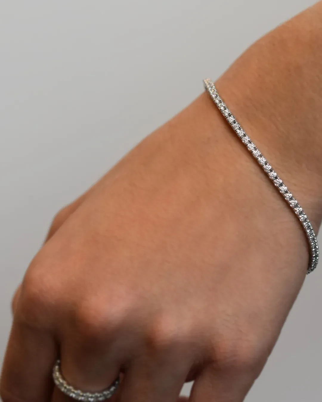 Bracciale tennis oro bianco e brillanti