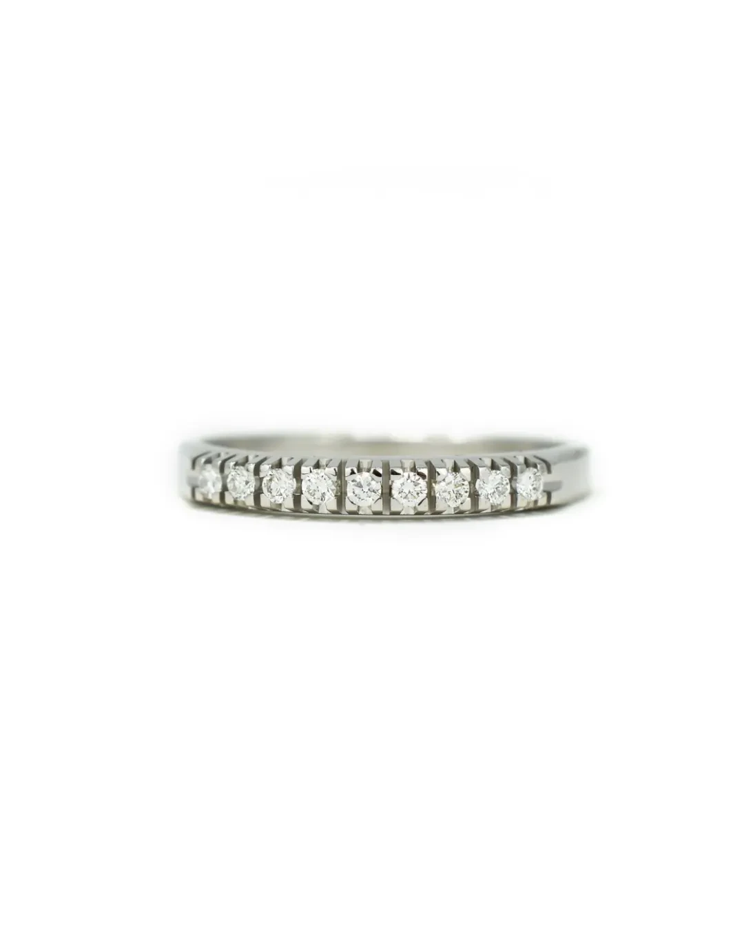 Anello veretta con brillanti
