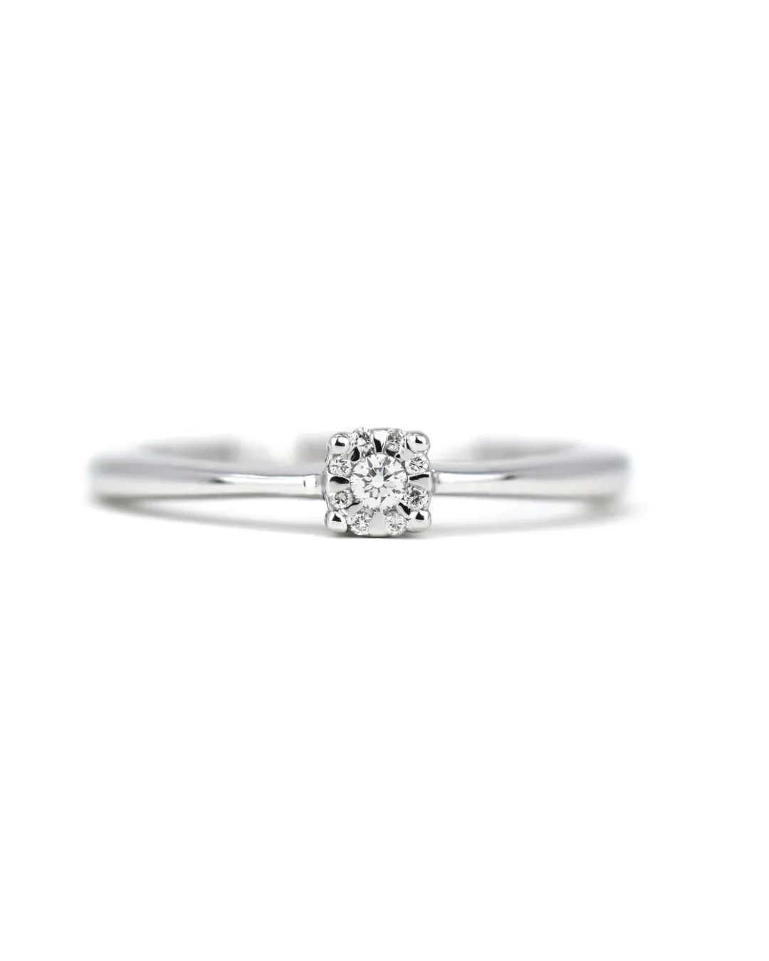 Anello con pavè di brillanti