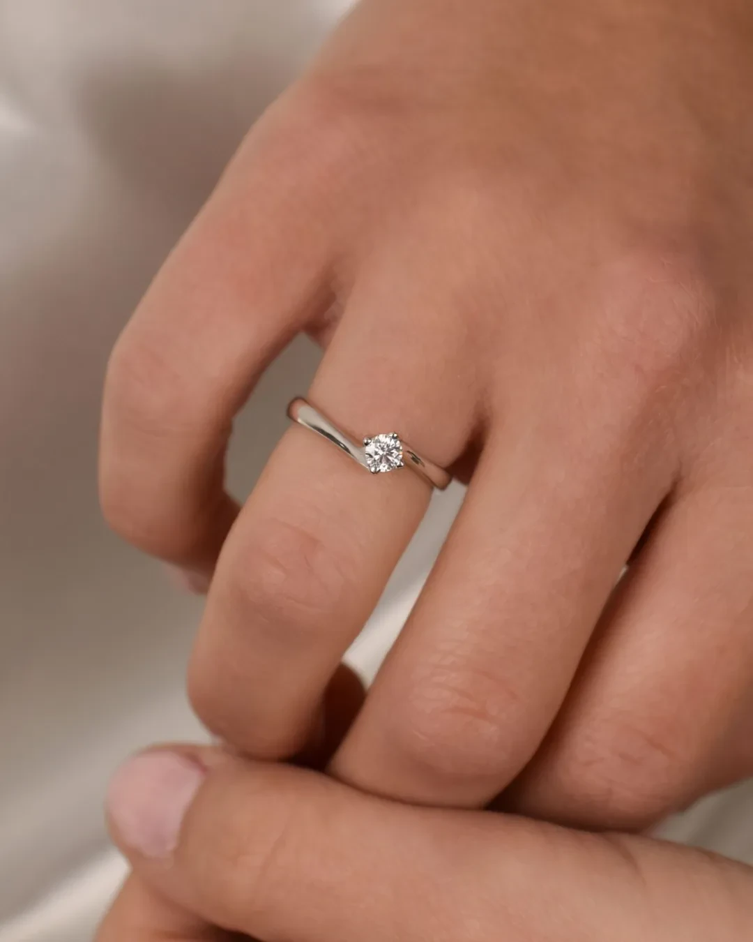Anello brillante solitario da 0,22 carati