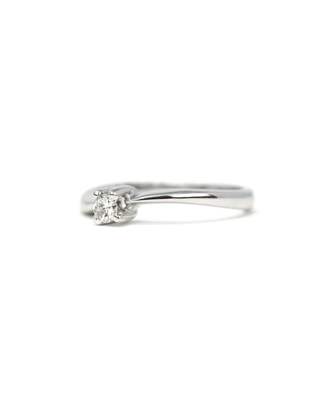 Anello con brillante