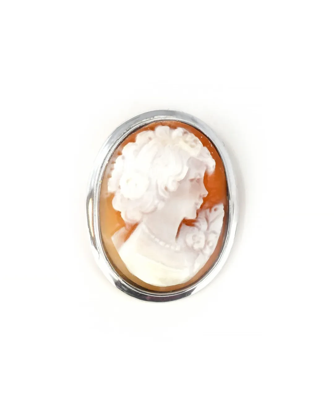 Cameo spilla e pendente in oro bianco