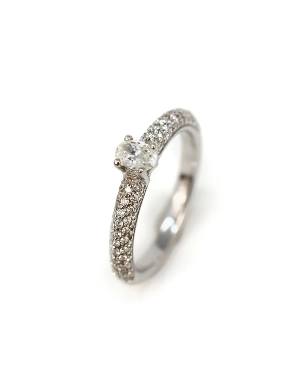 Anello di brillanti