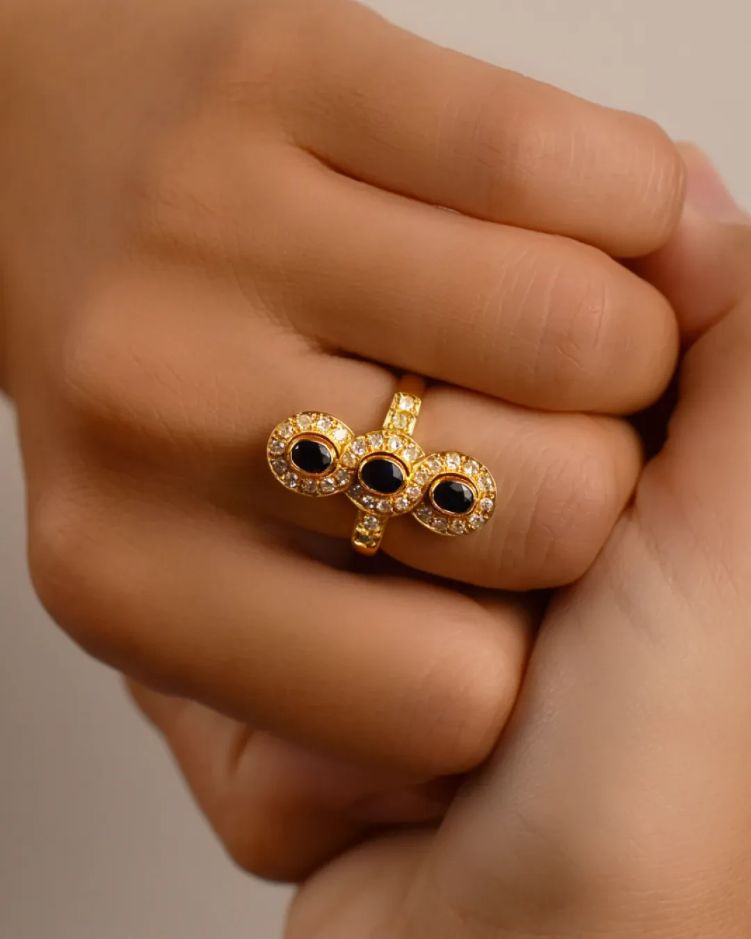 Anello vintage zaffiri e brillanti