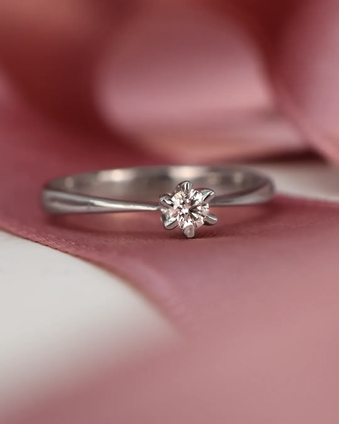 Anello solitario 0,11 ct
