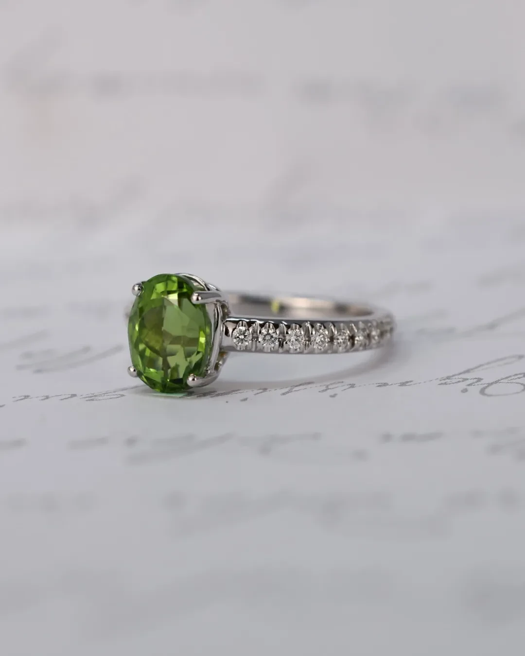 Anello tormalina verde brasiliana 2,41 e brillanti