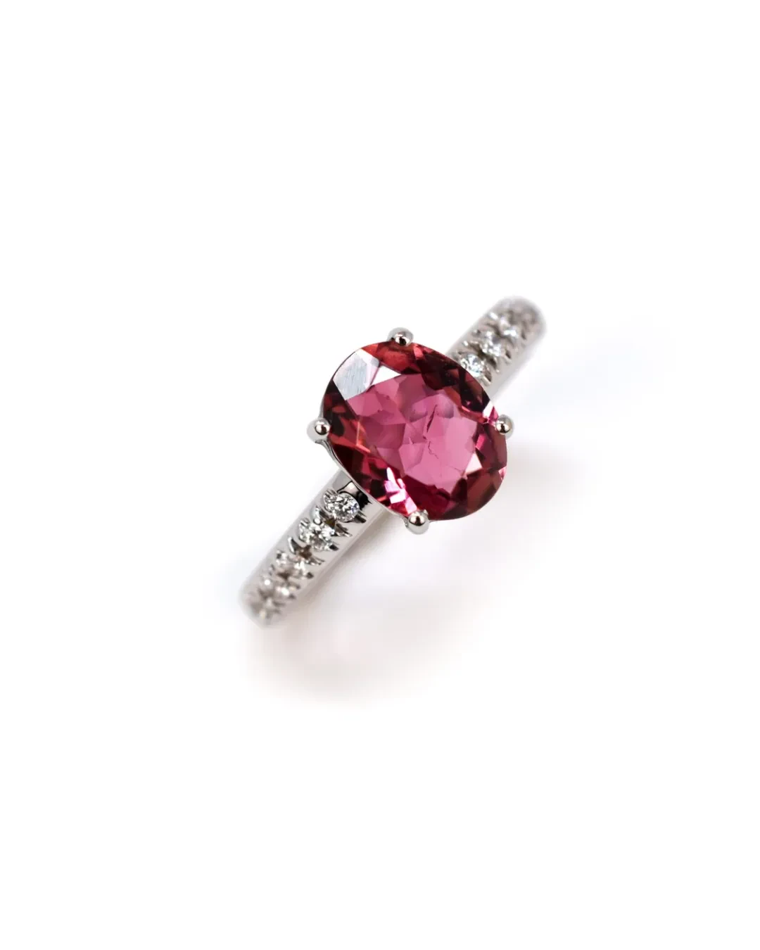 Anello tormalina rosa brasiliana 1,62 ct e brillanti