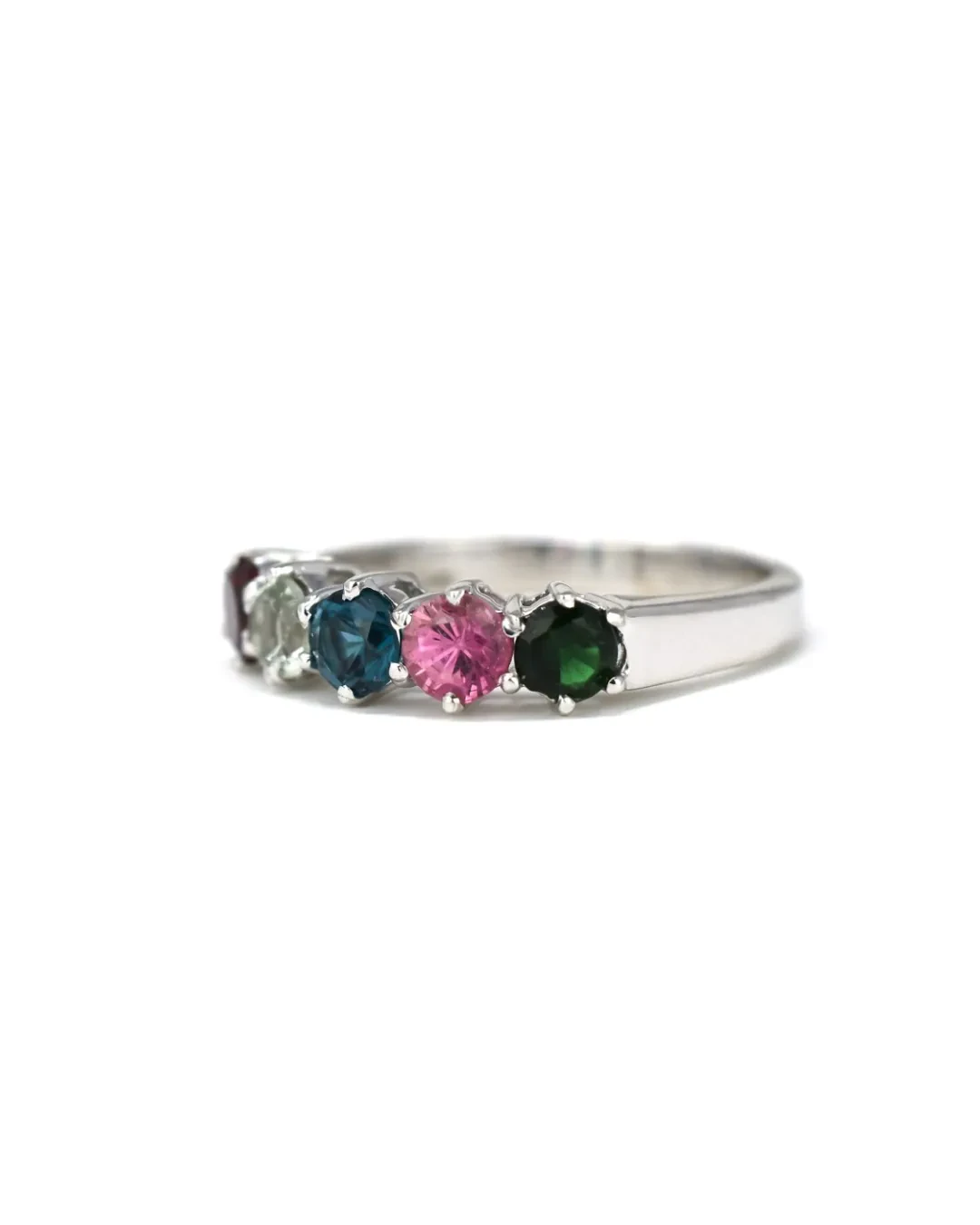 Anello con tormaline naturali