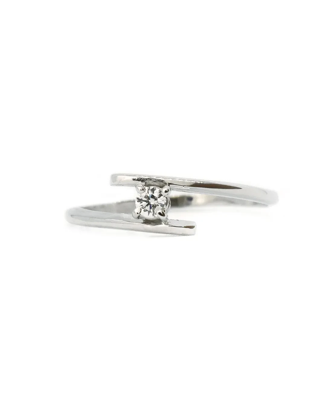 Anello solitario diamante 0,06 ct