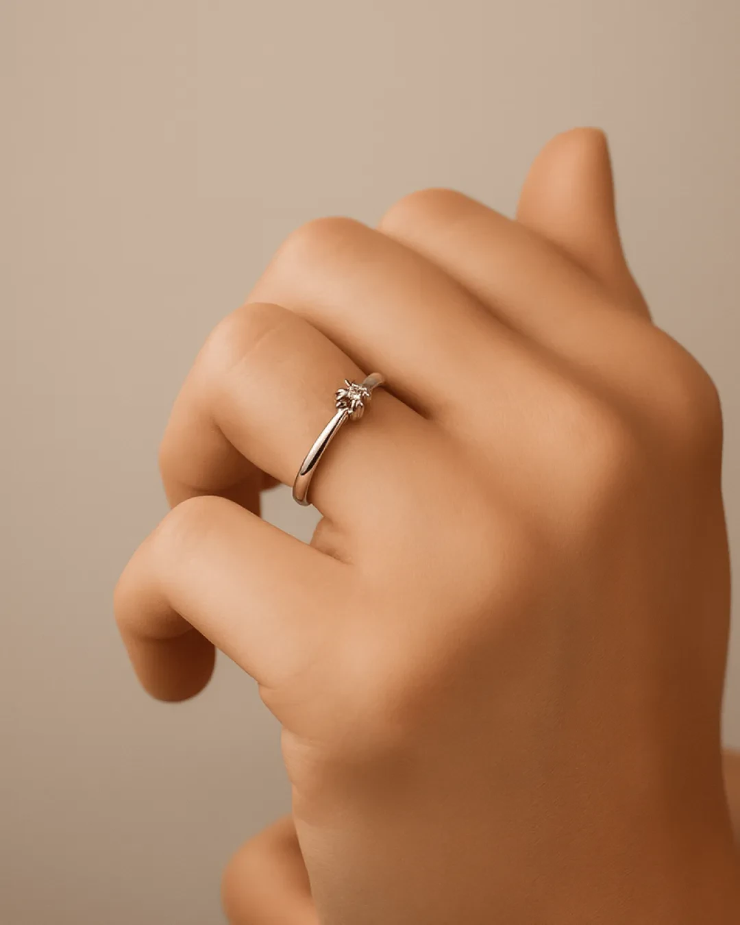 Anello solitario con brillante da 0,05 ct.
