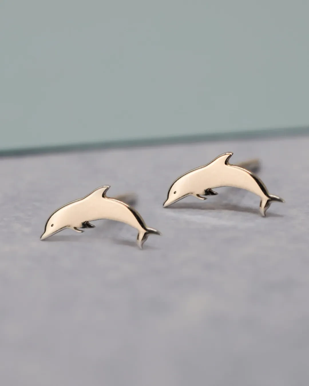 Orecchini a delfino in argento 925
