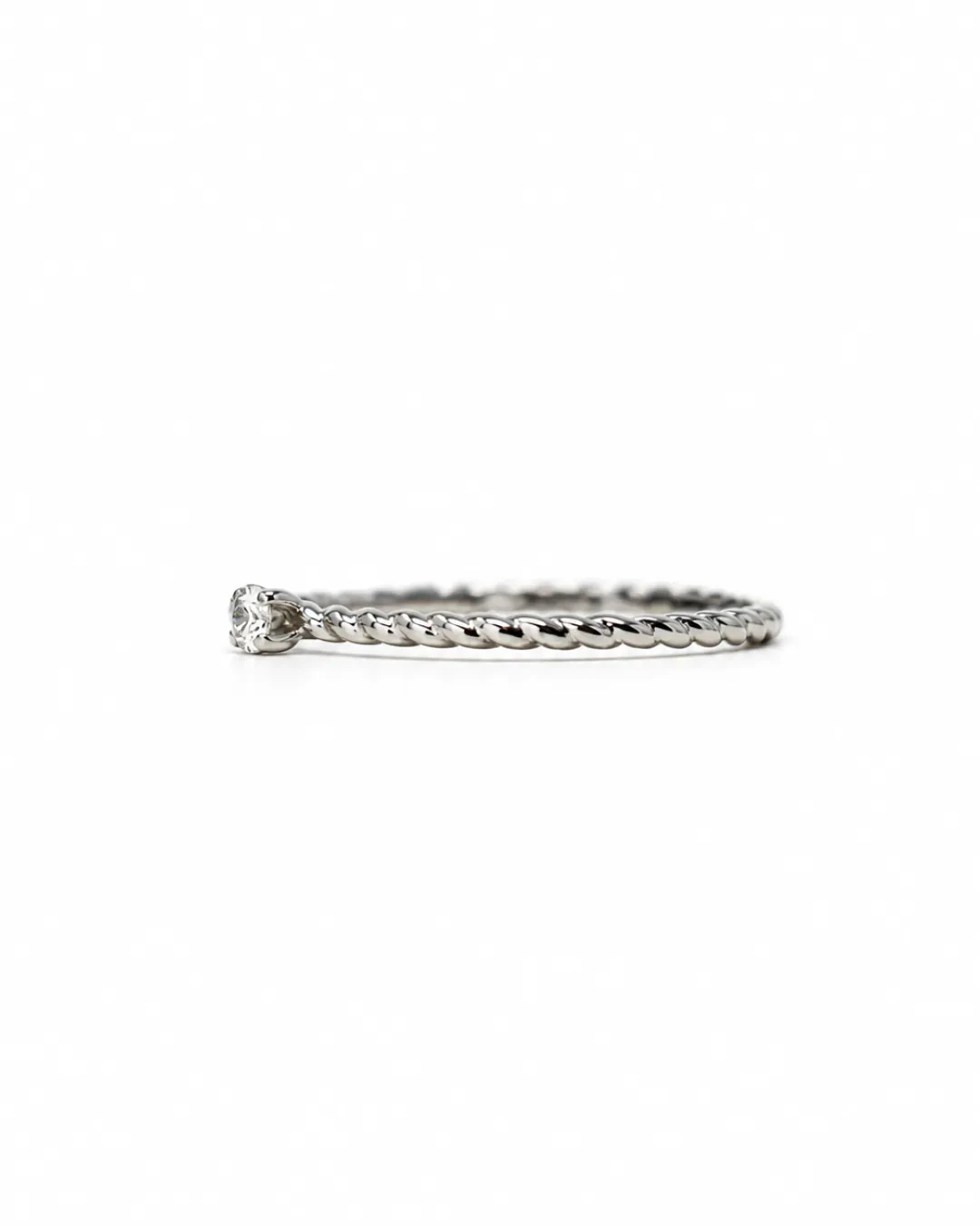 Anello solitario gambo intrecciato