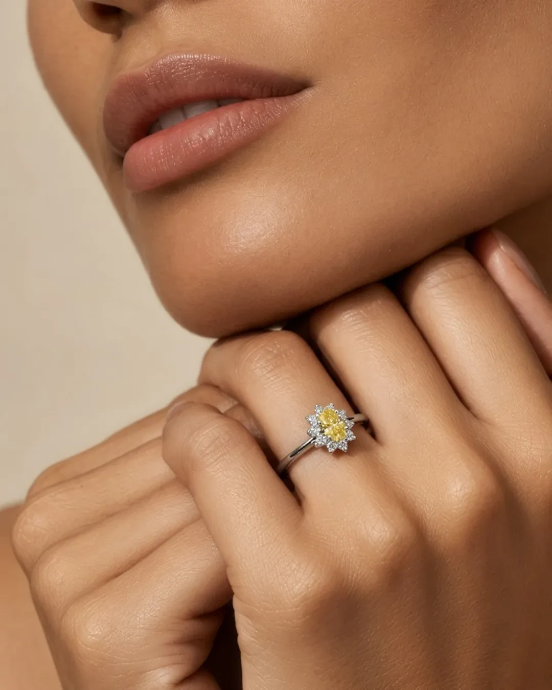 Anello a cestino con diamante giallo Lab Grown