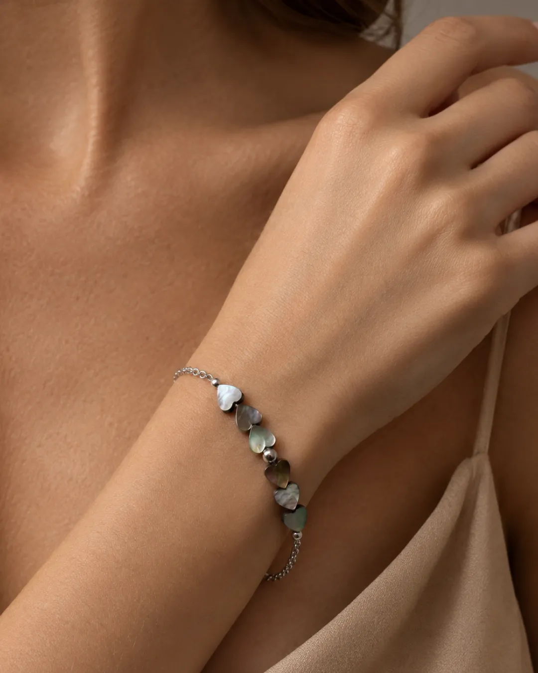 Bracciale in argento con cuori
