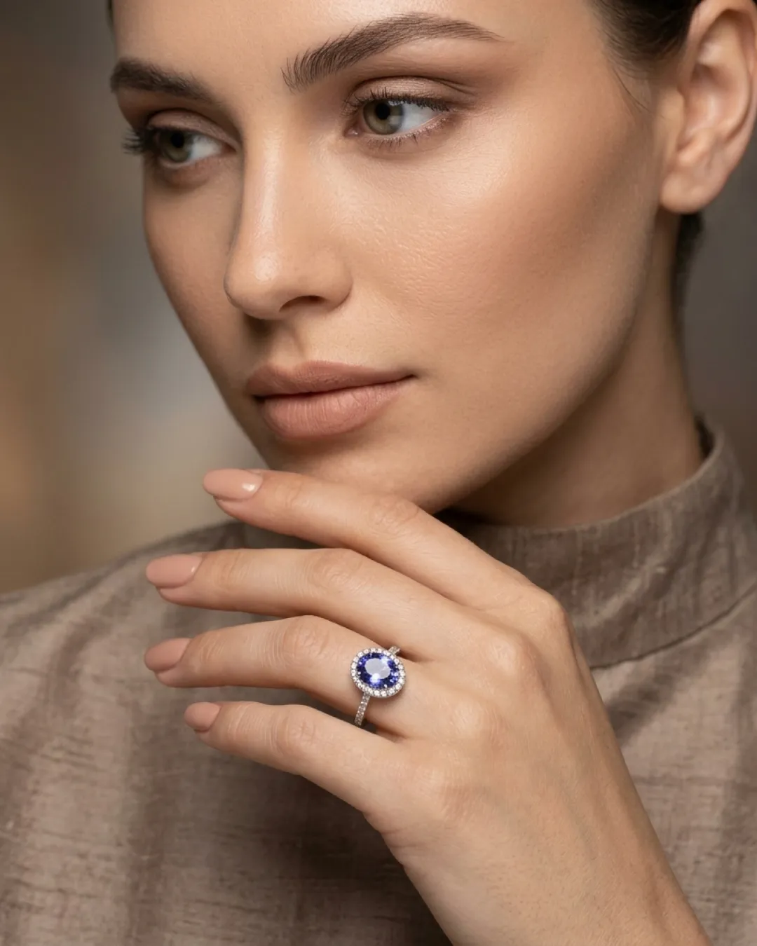 Anello tanzanite taglio ovale 1,78 ct
