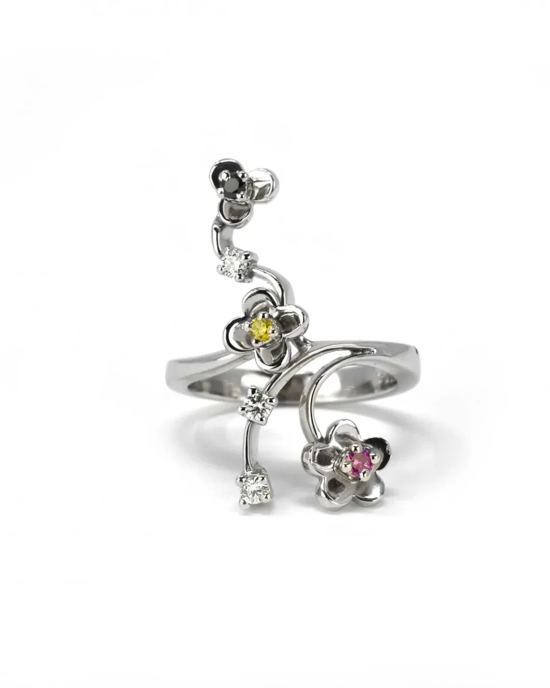 Anello fantasia a fiori, oro bianco e brillanti da 0,15 ct