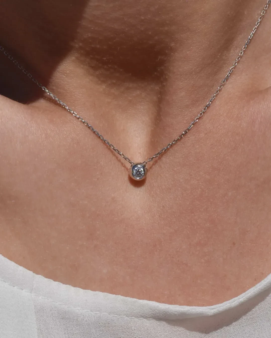 Pendente punto luce a cipollina brillante 0,19 ct
