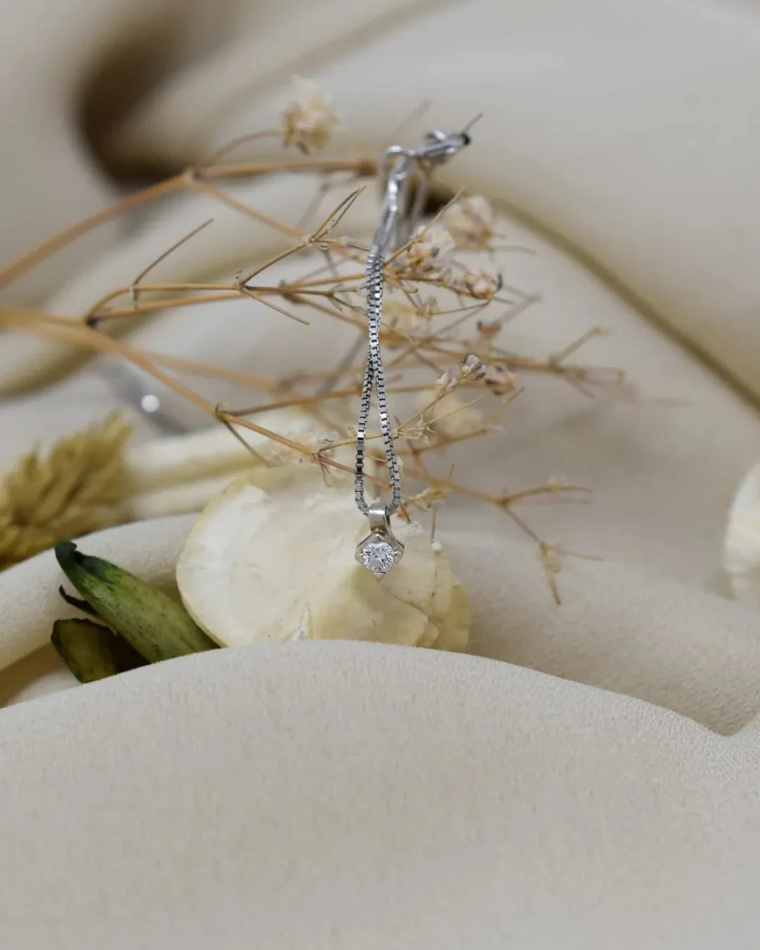Collana punto luce con brillante da 0,12 ct