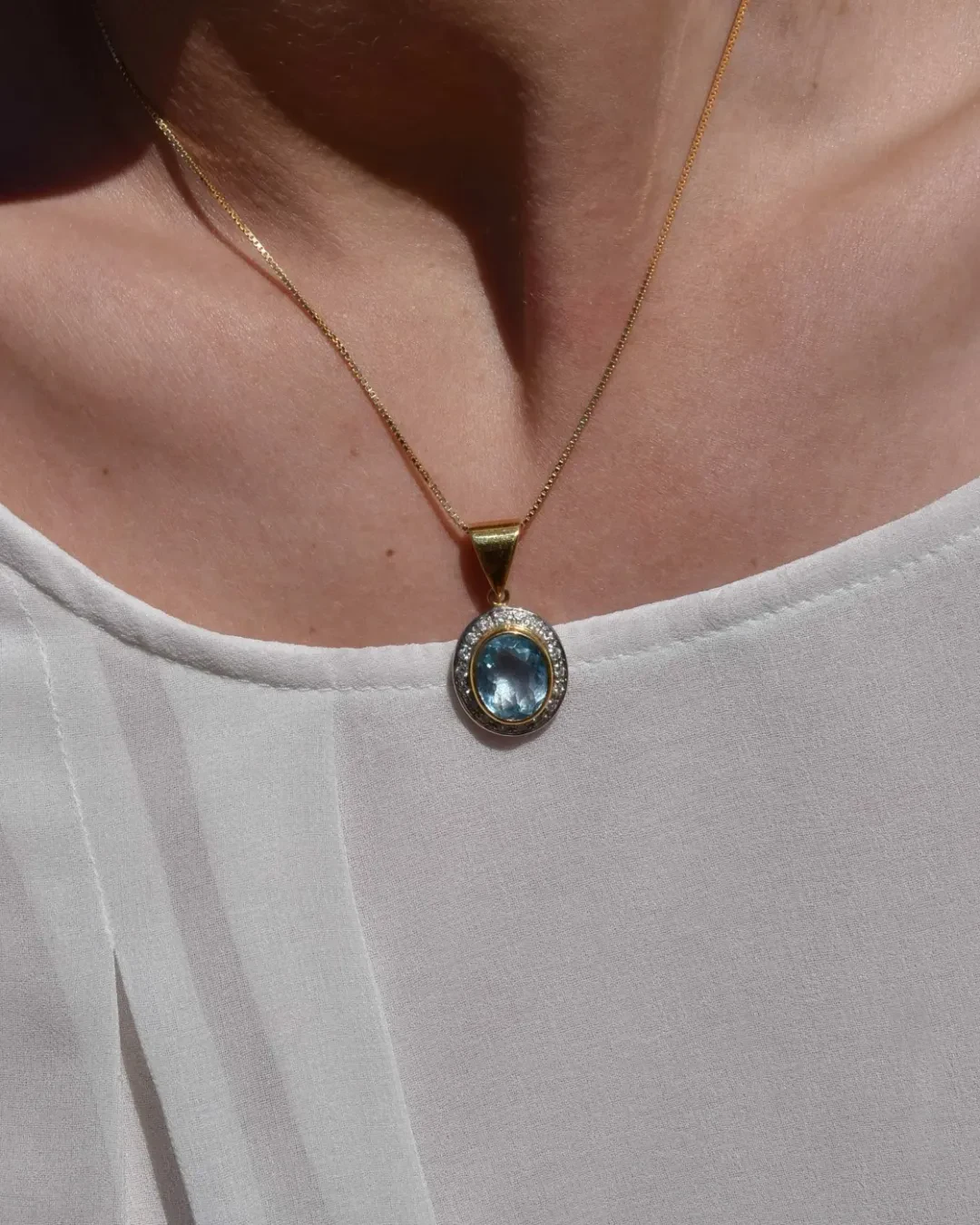 Collana con pendente quarzo e brillanti