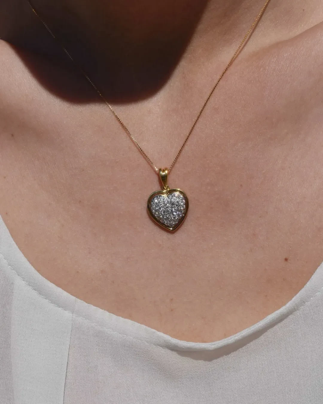 Ciondolo a cuore con pavè di brillanti