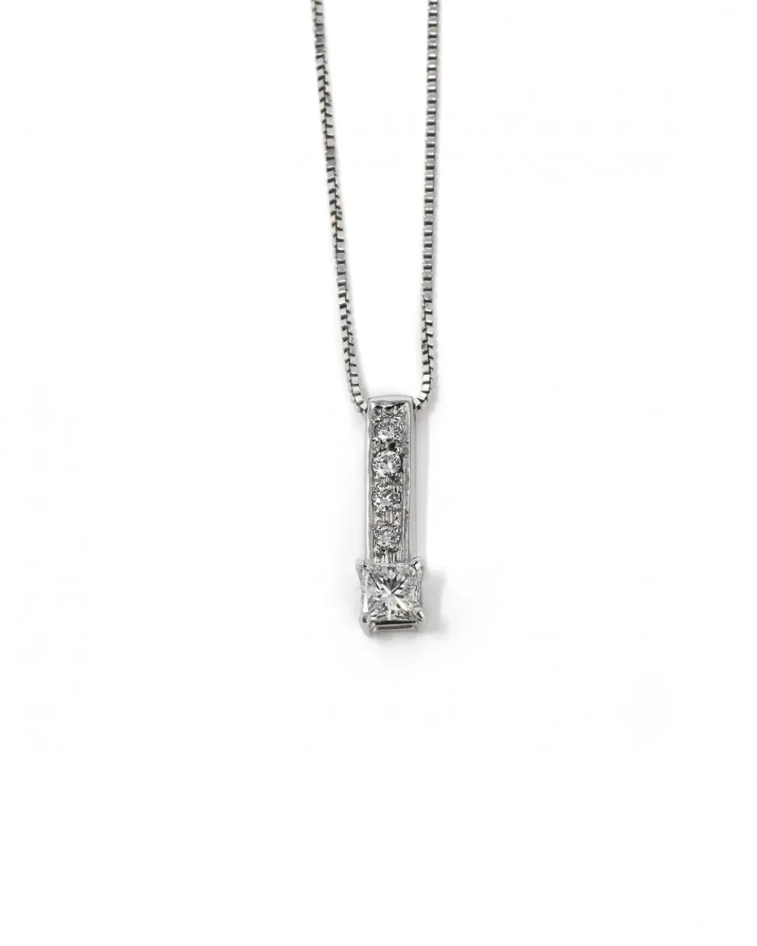Ciondolo fiammifero diamante taglio princess
