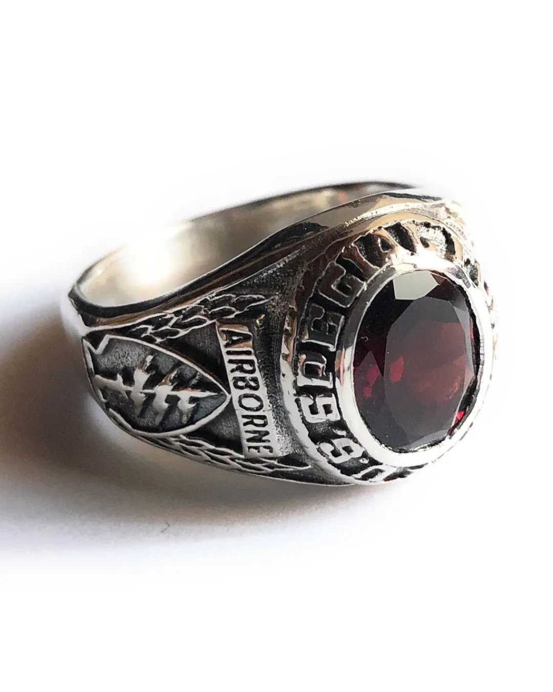 Airborne Ring - Garnet