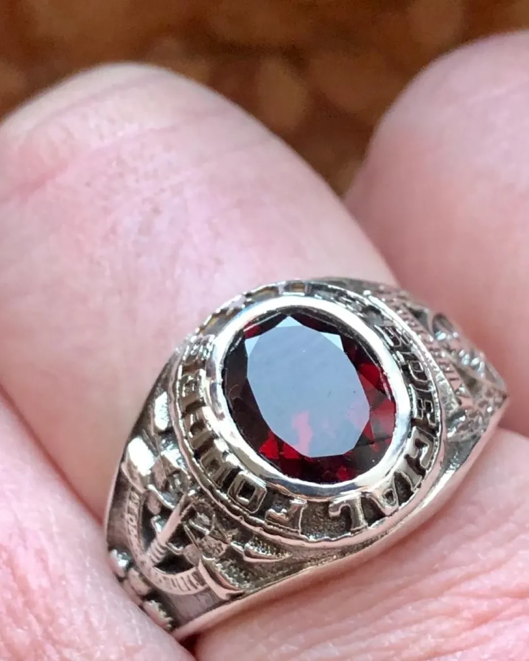 Airborne Ring - Garnet