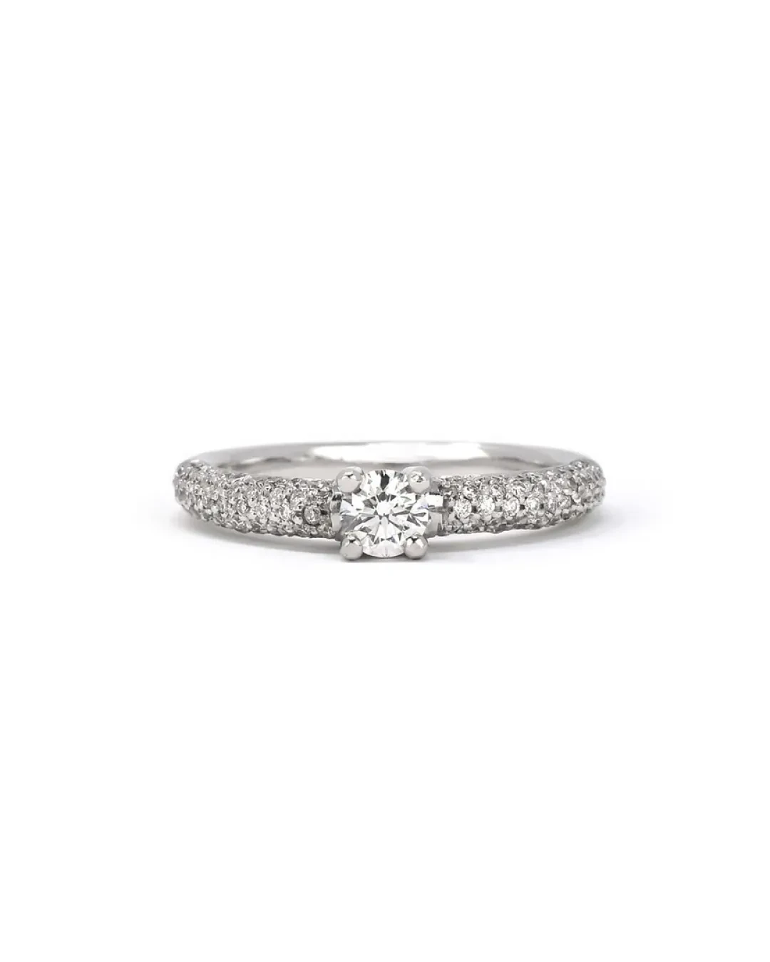 Anello pavè con brillante centrale 0,47 ct