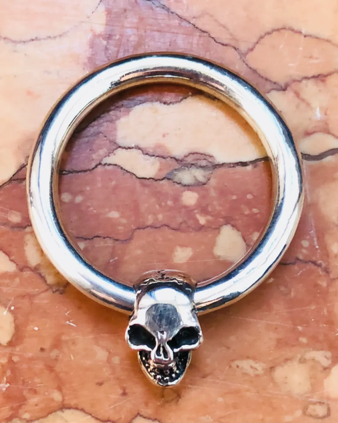 The Skull That Turns