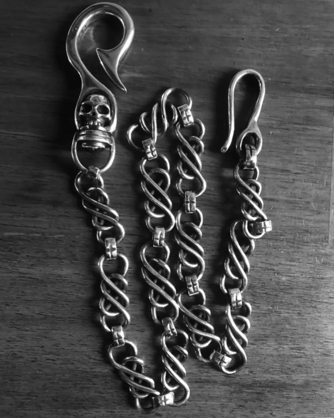 Skull Hook Keychain