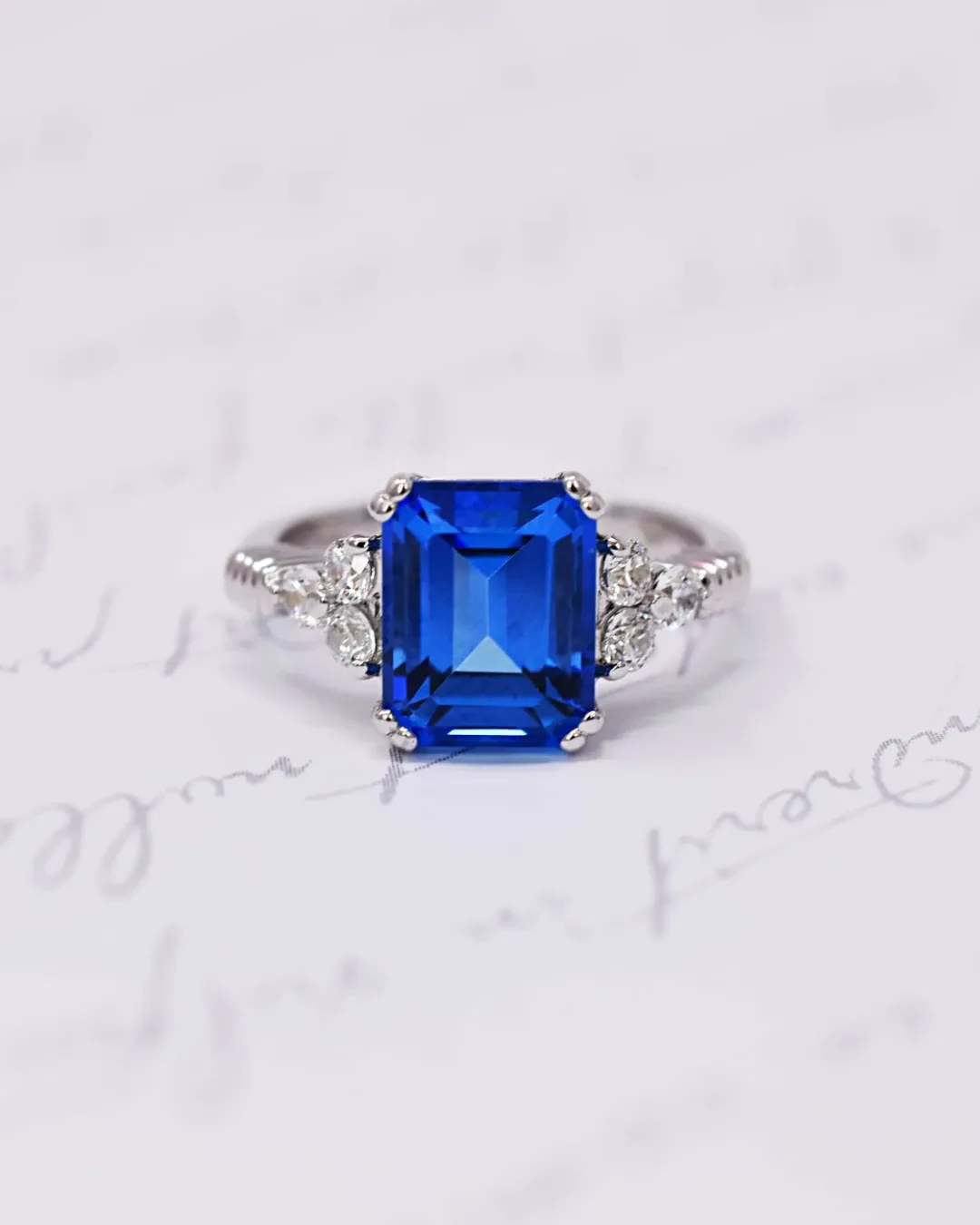 Anello quarzo azzurro