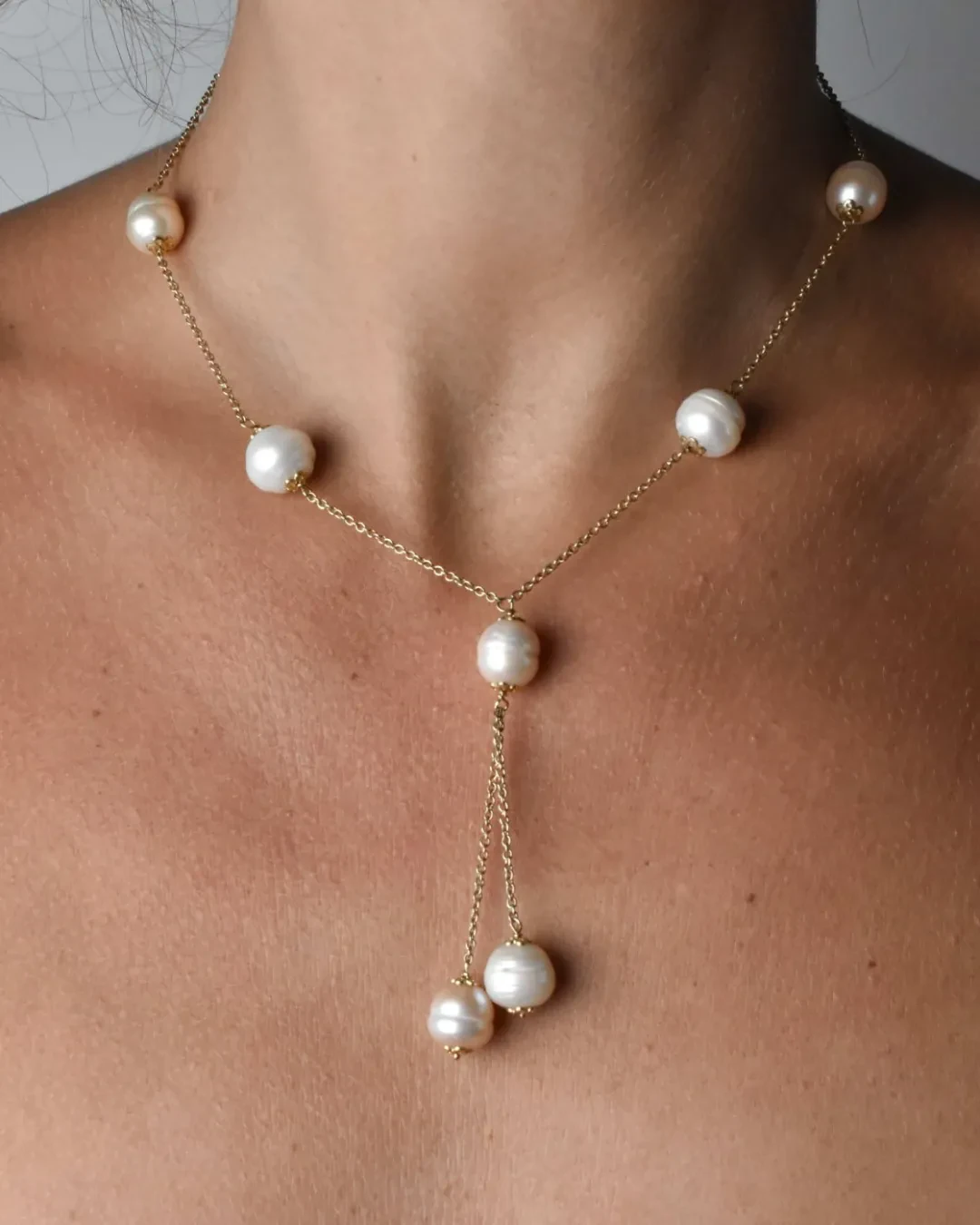 Collana in oro giallo e perle